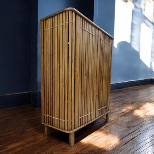 Teakholz Schrank im Retro Design – Massivholz Kommode mit Lamellentüren – Handgefertigter Schrank aus Teak Holz für Wohnzimmer, Flur oder Schlafzimmer – Gaya Retro für Natürlichkeit ca. 138x112x45 cm